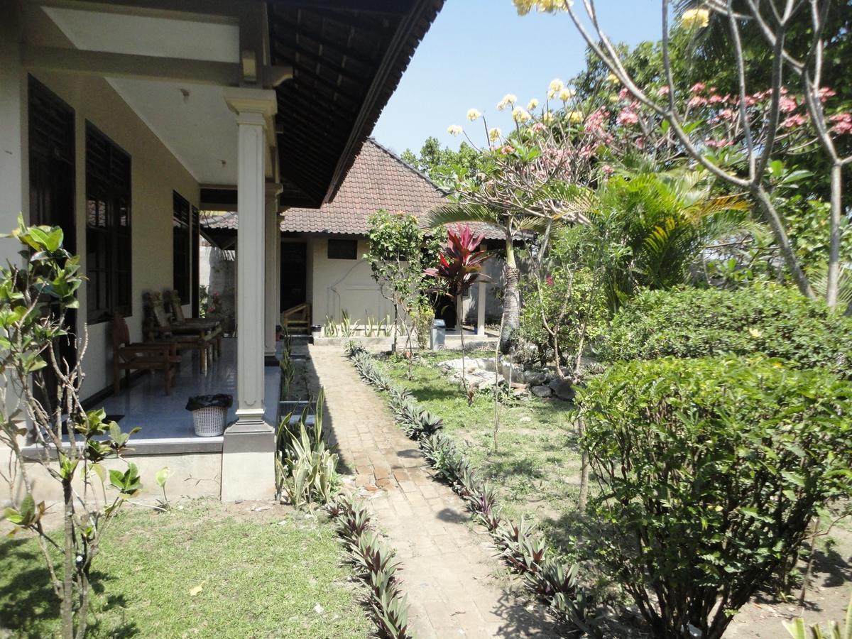 Pakuna Beach Senggigi Exterior foto